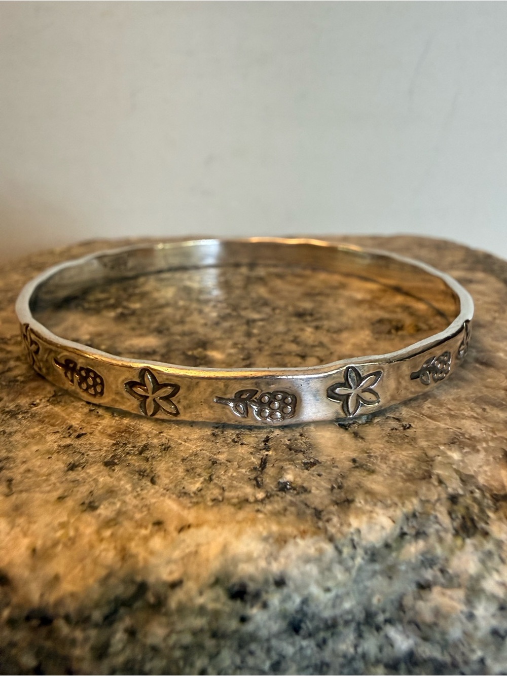 Sterling Silver Floral & Pineapple Stamped Bangle Bracelet